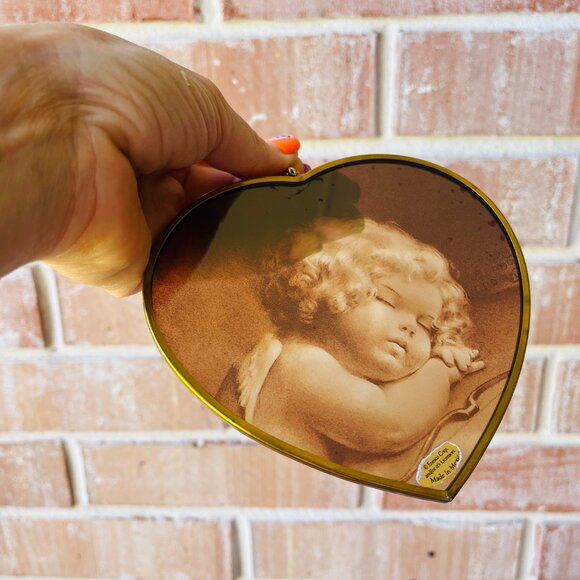 Vintage Enesco glass sun catcher of cupid sleeping - Picture 5 of 7